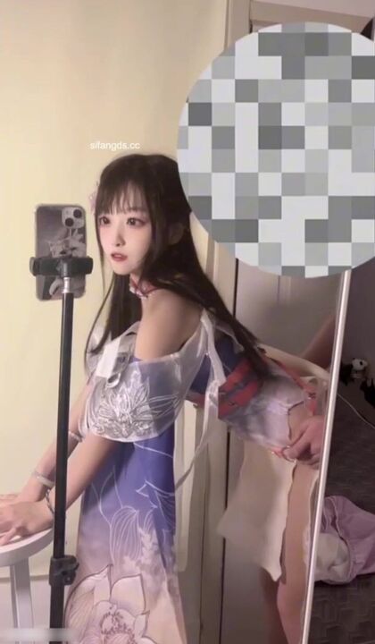 Sugar Daddy doggy fucking pretty te*** girl in ancient costume on live 