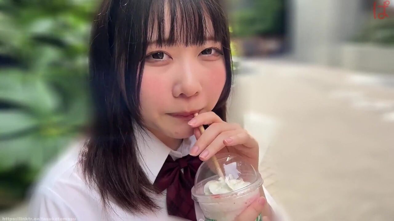 FC2PPV4465471 Cute and busty school girl gets her first time creampie[Part1] 