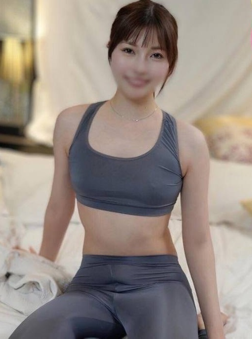 FC2PPV4500909 Trained an obedient pretty woman by dick machine, teared off her yoga pants and had creampie 