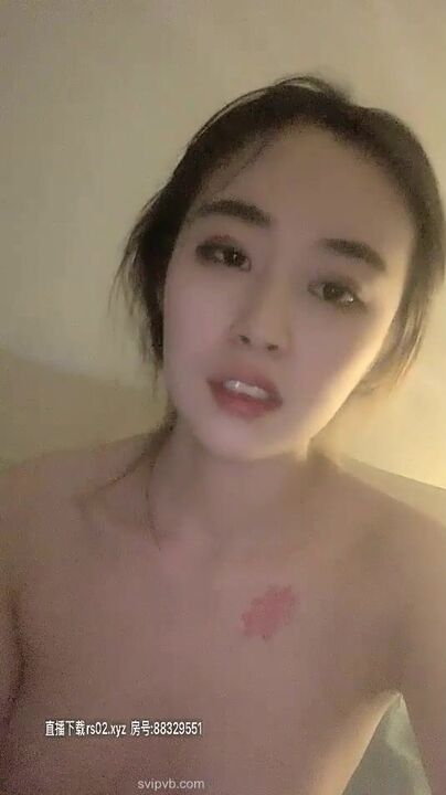 Beautiful live steamer riding hard dick 