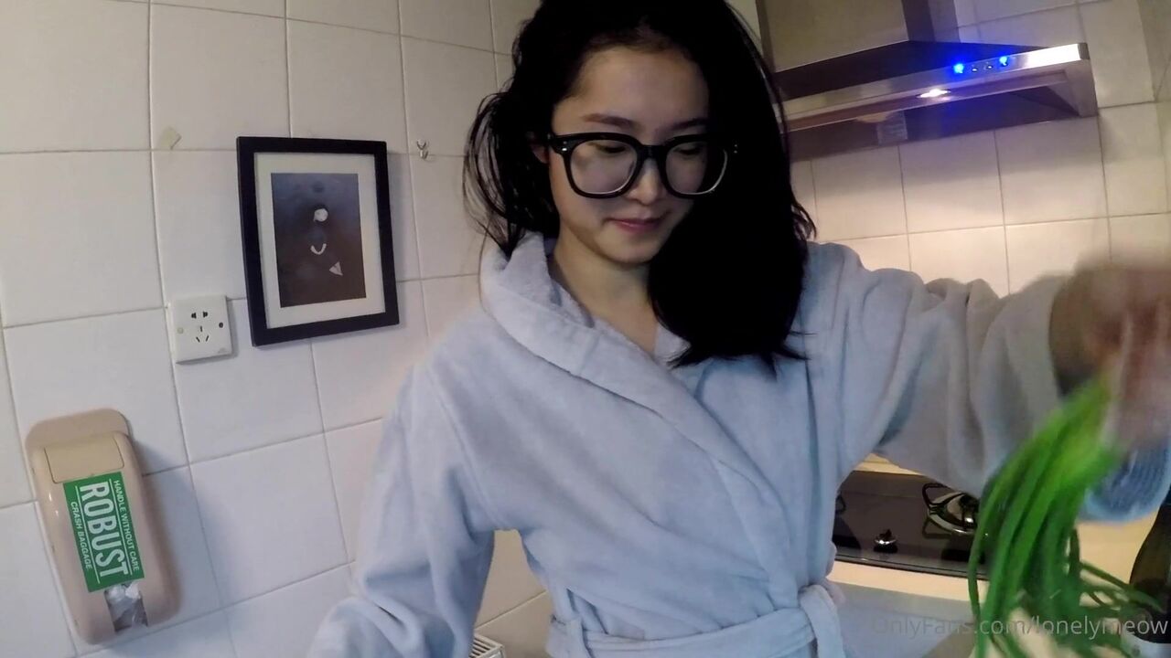 Horny Meow cooking recipe 