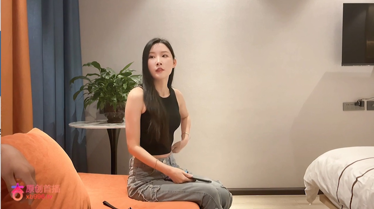 Hookup a slender girl who is a from a dancing school, doggy fucking her nice ass 