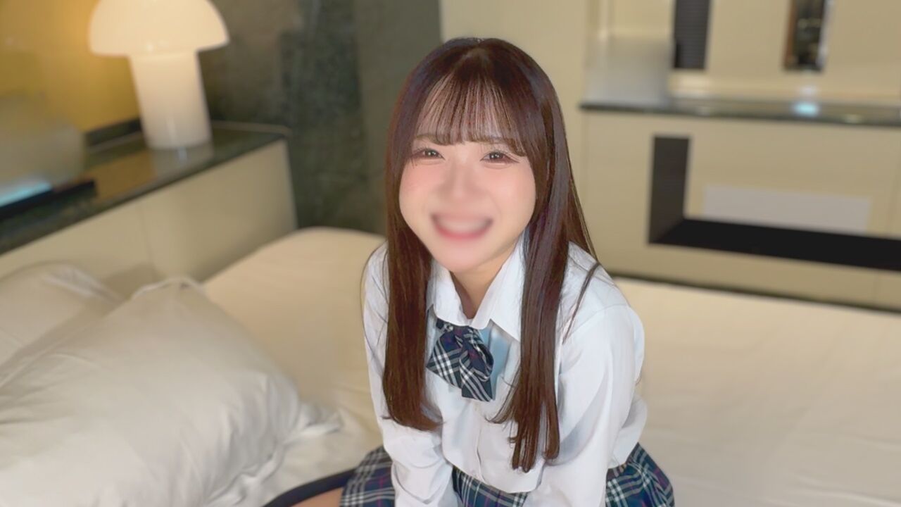 FC2PPV4566405 Fucking the most cute and beautiful school girl to make her squirt[Part1] 