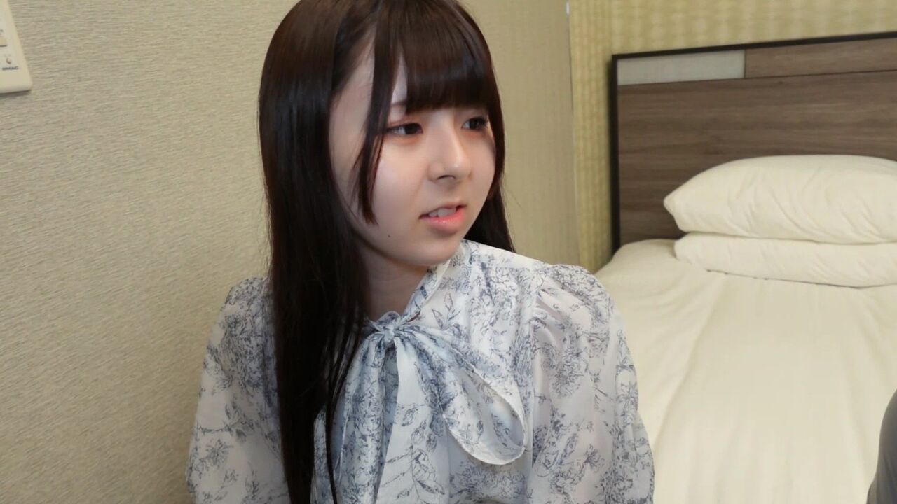 FC2PPV4583233 Fucking a 19 years-old pretty te*** girl with cute smile 
