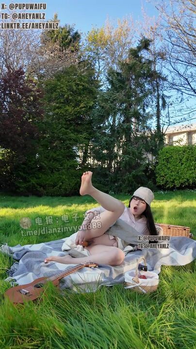An slut was caught masturbating outdoor and ra*** her to orgasm 