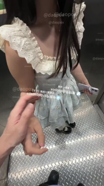 ⁣One day dating with a cute school girl during summer holiday 