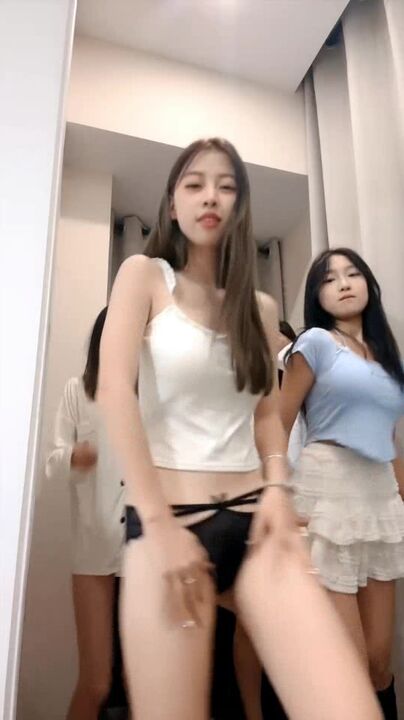 Te*** girls sex party 