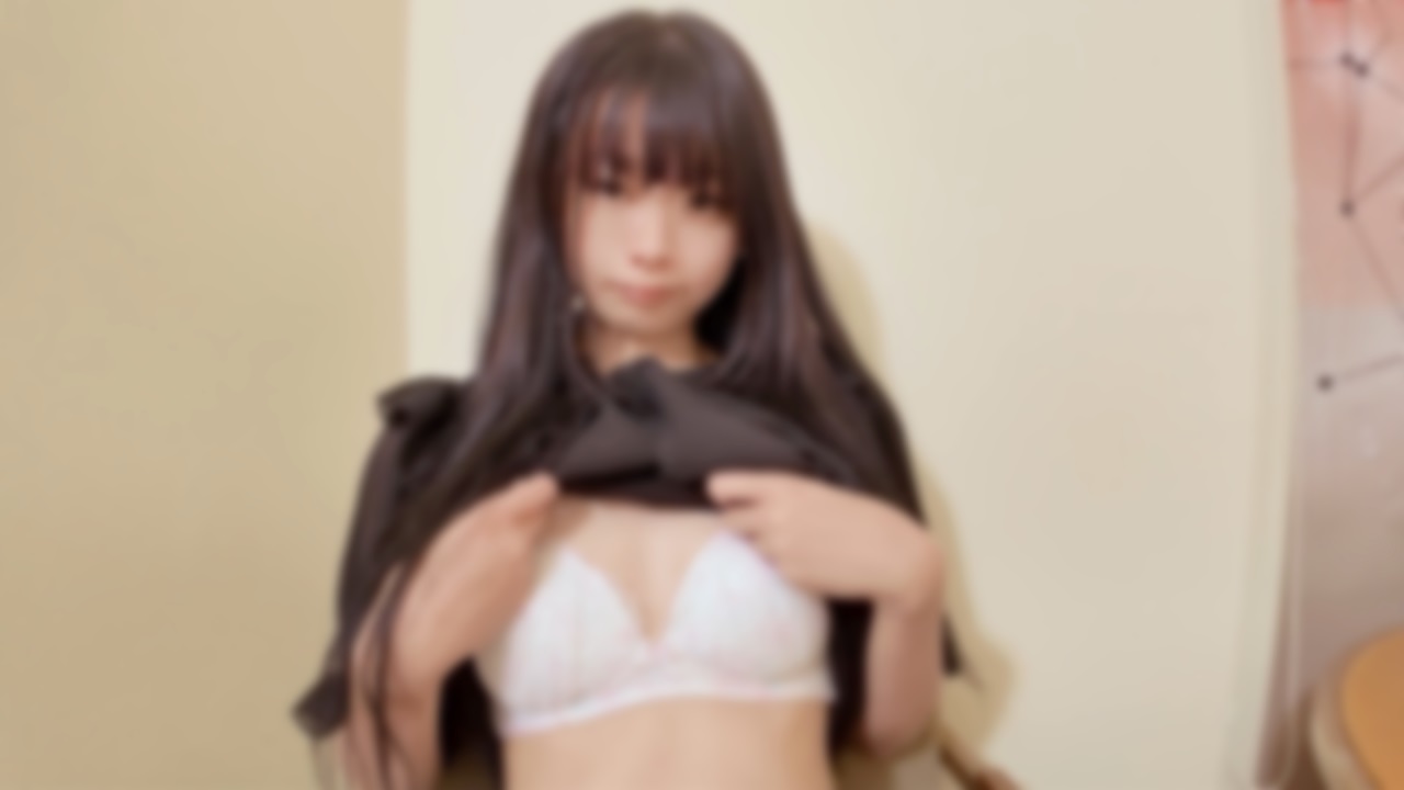 ⁣FC2PPV4761757 19 years old short beauty specialist is shy and feels embarrassed that having sex in front of camera [Part1] 
