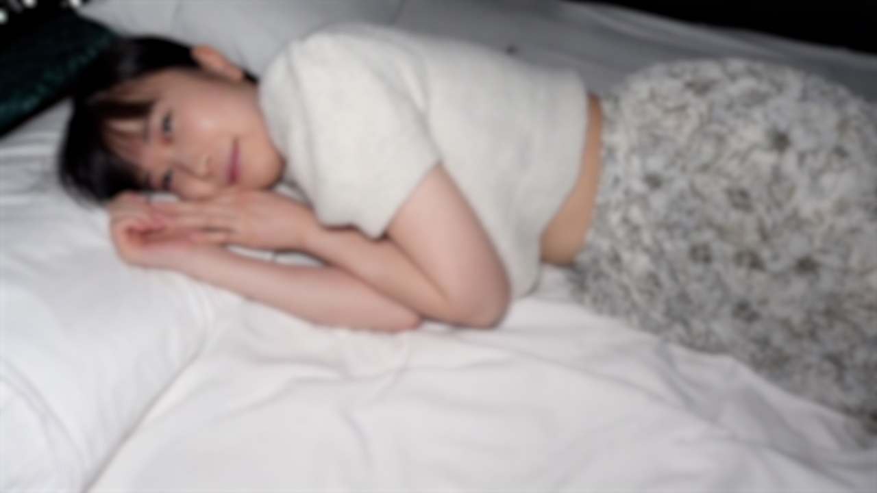 ⁣FC2PPV4757663 A college student who wanna  get accepted into a major company, her lustrous body thats aroused by the massive insemination[Part1] 