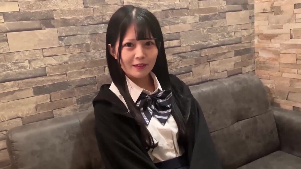 FC2PPV4778286 An inncoent school girl who only has one sexual experience was creampied a lot[Part1] 