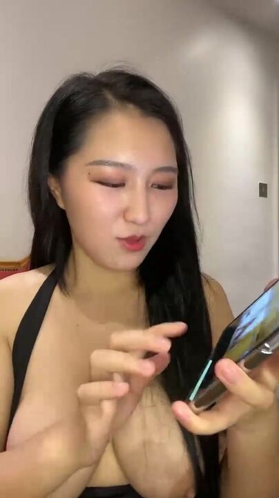 ⁣Porn actress was masturbating while watching her porn 