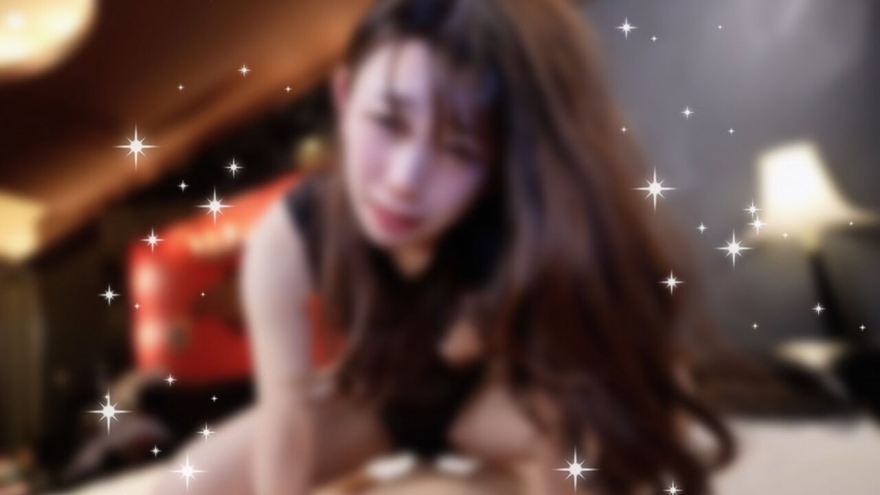 ⁣FC2PPV4915965 The fair-skinned girl I just met was teased and I thrust into her violently; her moans were as loud as a dinosaurs. 