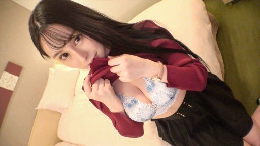 SIRO-4436 Apparel Clerk Who Shakes Non-Standard Natural Huge Breasts 