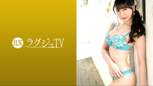 259LUXU-1703 A cafe clerk with a cute face and a soothing voice appears for the first time! 