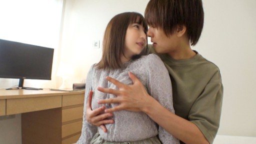 SIRO-5220 She was so frustrated that she persuaded her husband to apply for AV! Please take a look at this young wife with a plump body who cums with M fully open! 