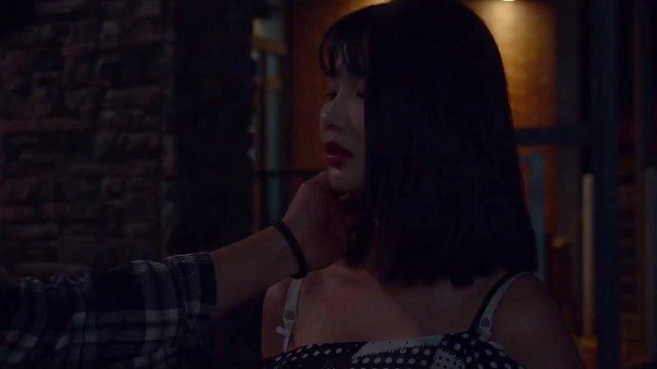 ⁣Obscene House Slave Wife (2020) 