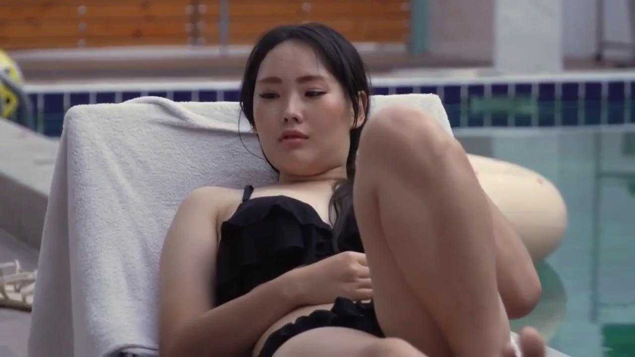 Paradise Inn Phuket - Taste of College Girls (2019) 