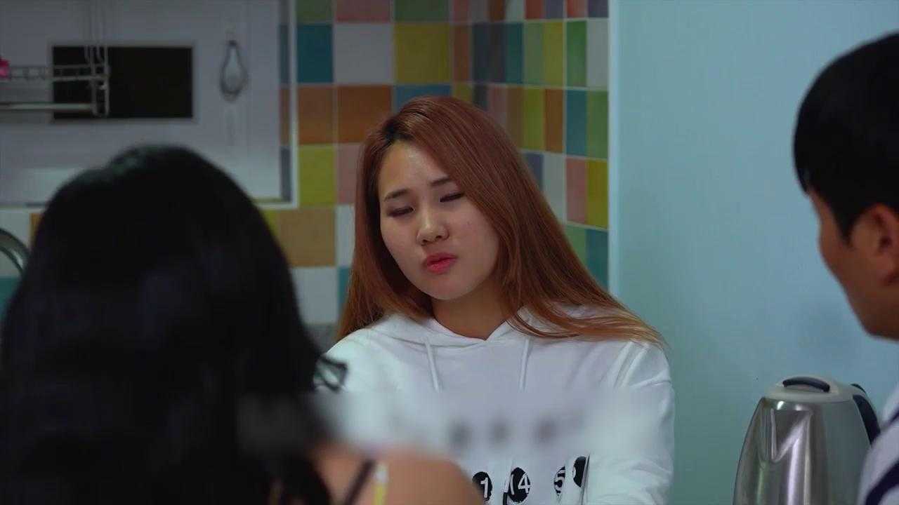 One Bed, Two Couple (2021) 