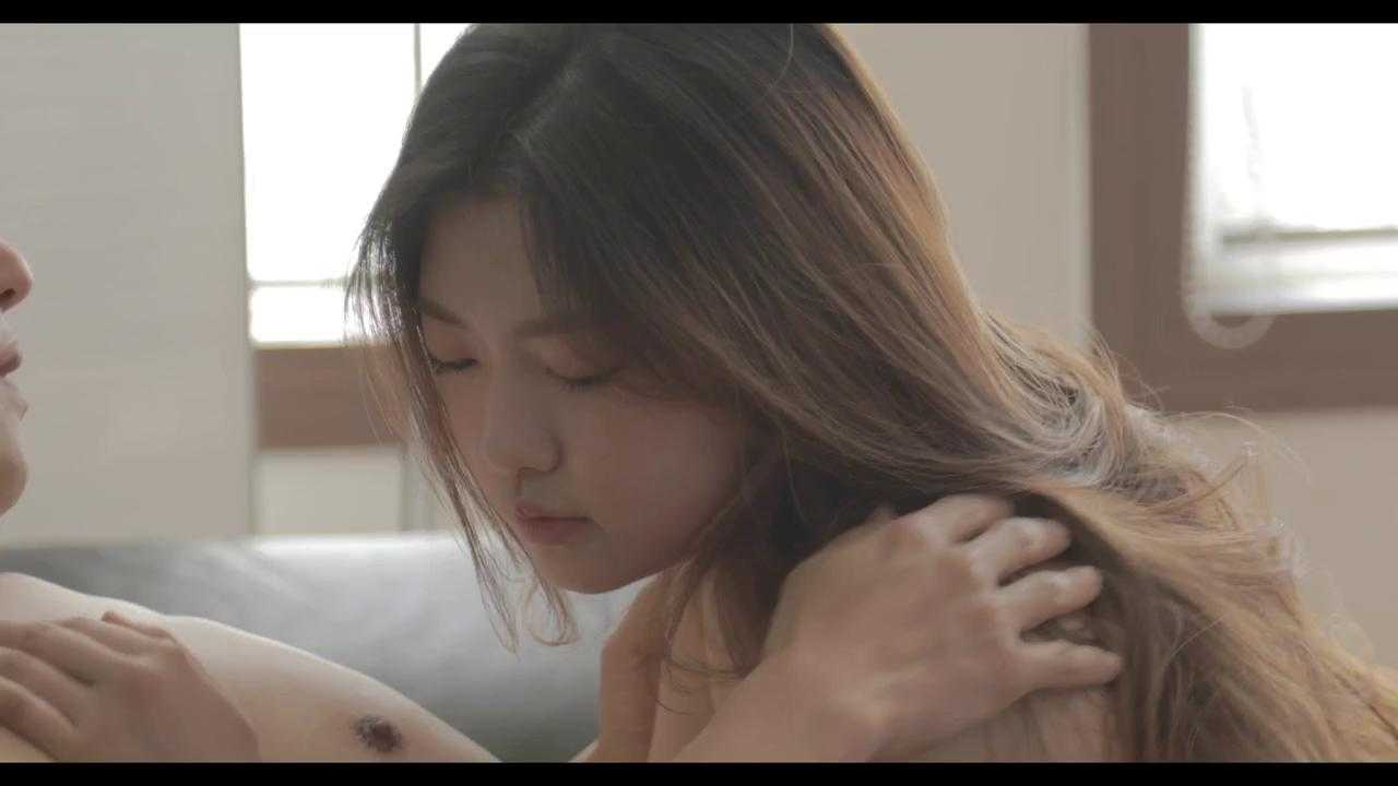 Good Looking Girl (2021) 
